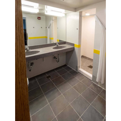 Suite Bathroom