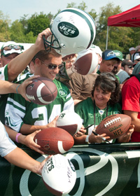 Jets Training Camp Invites Volunteers