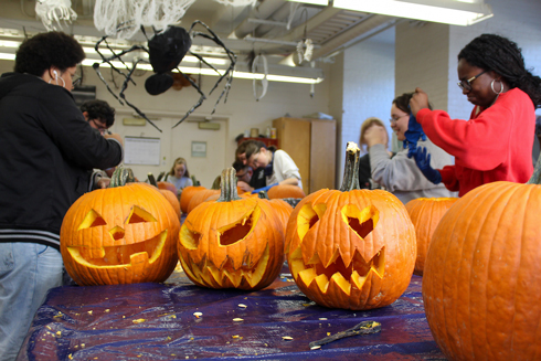 Capture-moment-Pumpkin-Carving.jpg