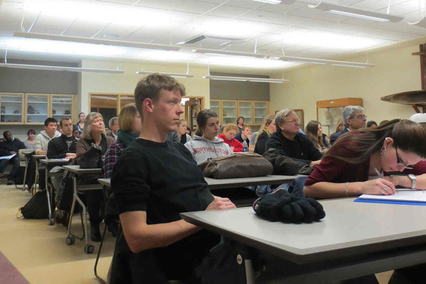 Students listening to Catherine Bertini presentation